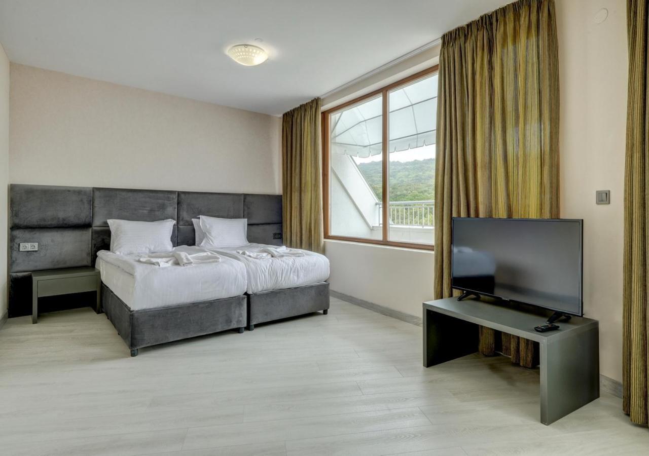 Continental Apartments Golden Sands Exteriör bild