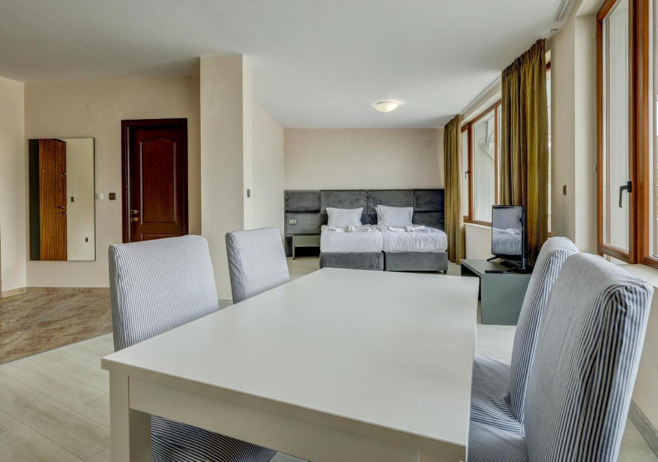 Continental Apartments Golden Sands Exteriör bild