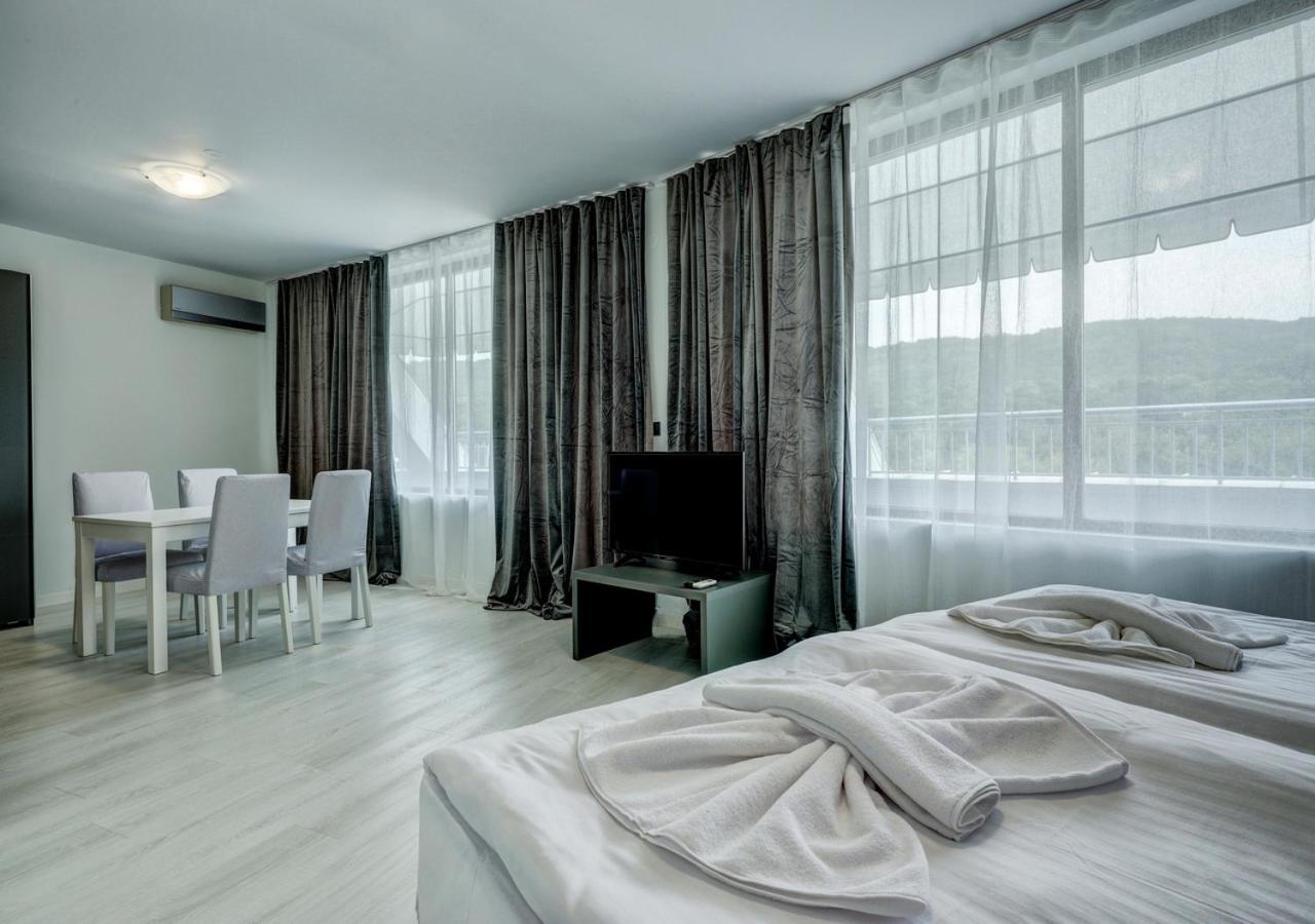 Continental Apartments Golden Sands Exteriör bild